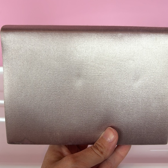 Satin clutch - Picture 3 of 6